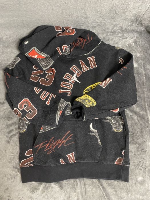 Продам вещи на мальчика 5-7 лет