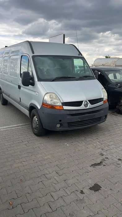 Dezmembram Renault Master 2.5 diesel an fabricatie 2009