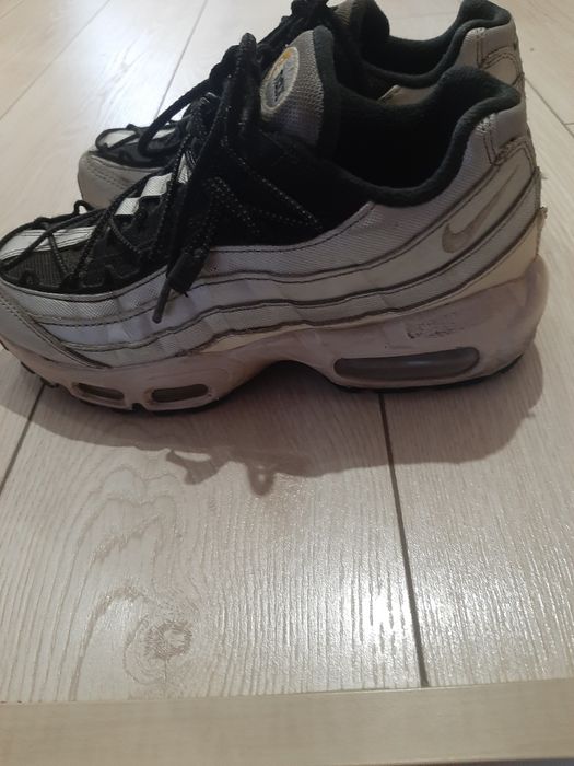 Дамски обувки NIke air max, в много добро състояние!