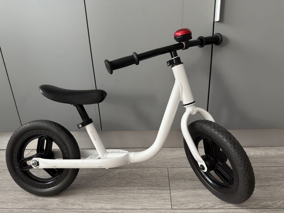 Bicicleta de echilibru