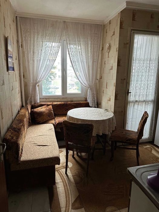 Продава се Тристаен апартамент в Стара Загора, Център - 95 кв.м за 927 €/кв.м - Снимка #4