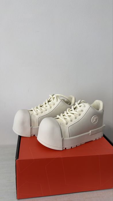 Adidasi GRYXX albi numarul 36 noi cu eticheta