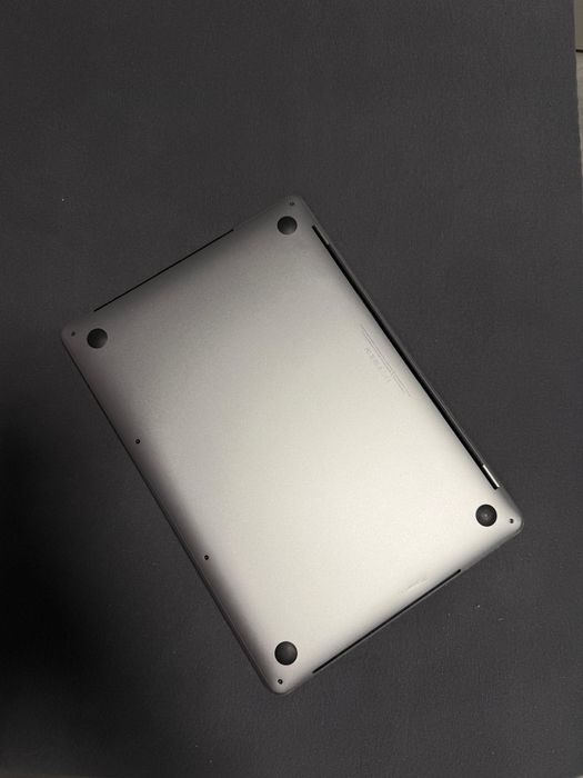 MacBook Pro 2017 Touch Bar 13 Inch, i5, 8GB RAM, 256GB SSD