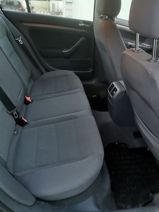 Vând Golf 5! Motor 1.9