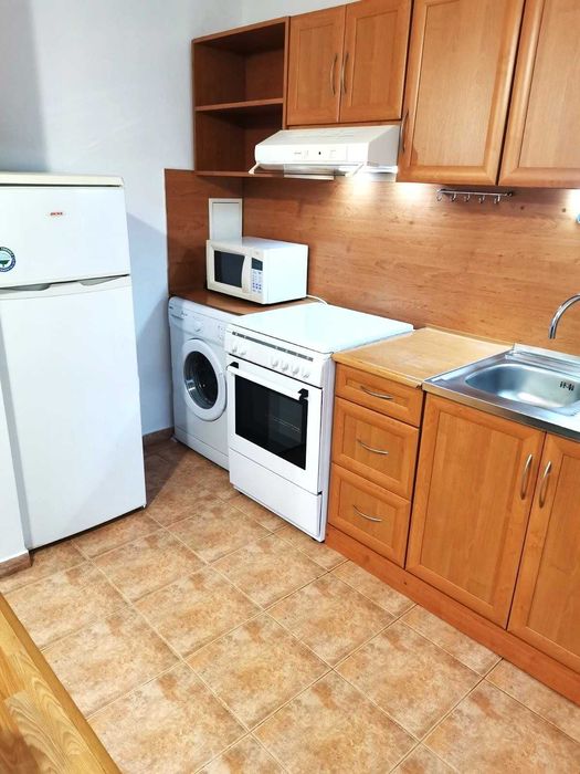 3-стаен обзаведен монолит в сърцето на Кършияка