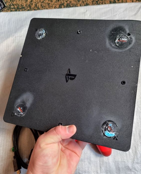 PlayStation 4 slim 500 GB GOLDHEN