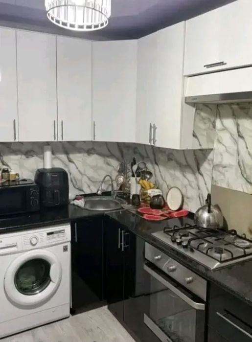 Продаётся квартира в 4 мкр дом 7