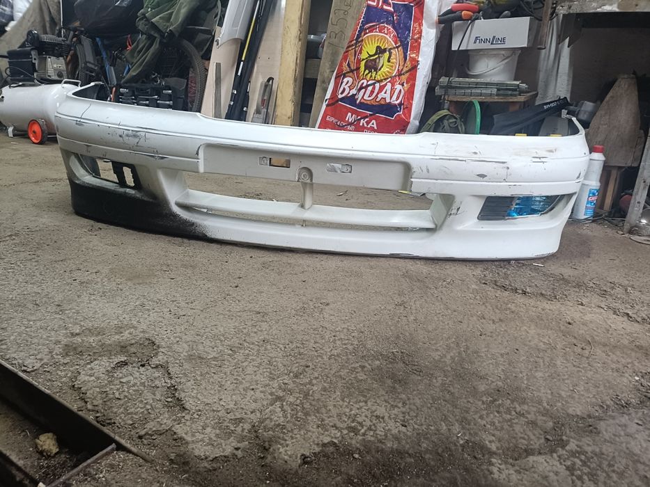 Бампер передний Ниссан примера п11