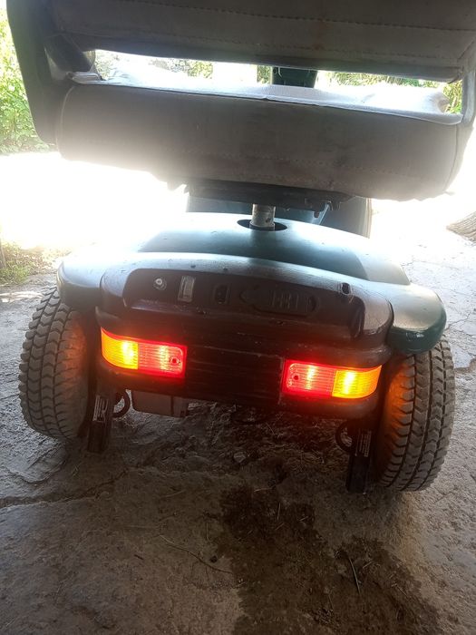 Електрическа четириколка