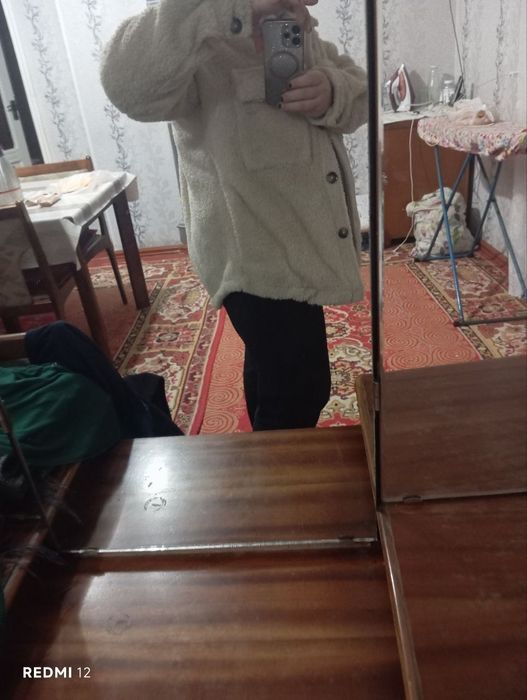 Teddi kurtka sotiladi