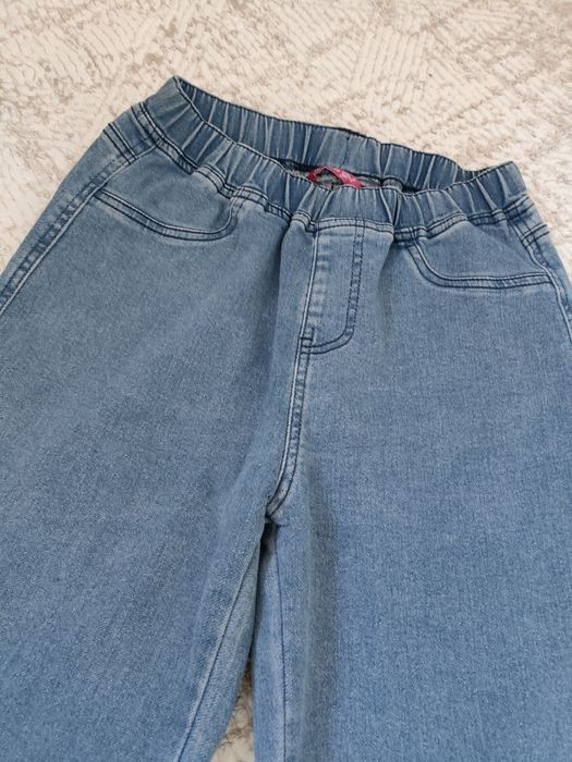 Срочно продам джинсы