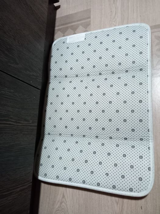 Постелка за баня, за кухня