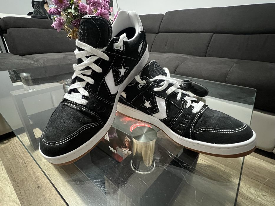 Converse adidasi, marimea 45 EUR
