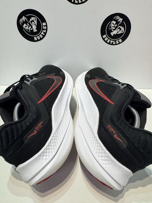 Маратонки NIKE QUEST 5 .Номер 45