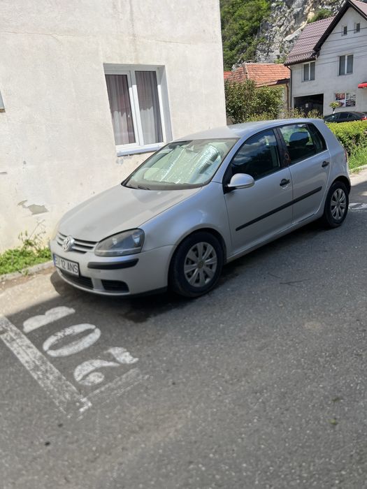 Golf 5 1.6 fsi vand sau schimb