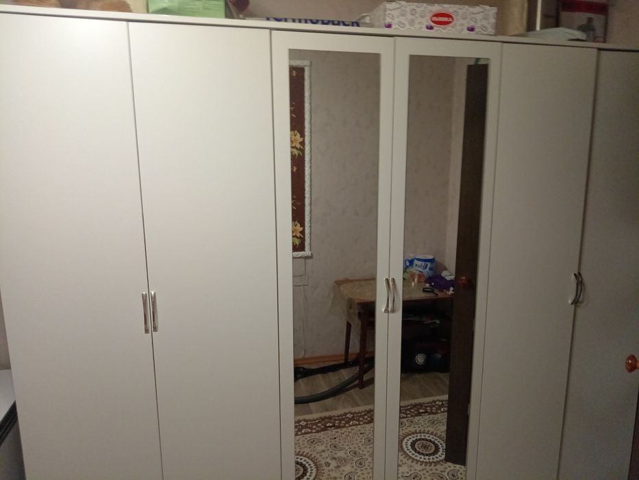 Продам 2 телевиз для кухни по 15 тыс,