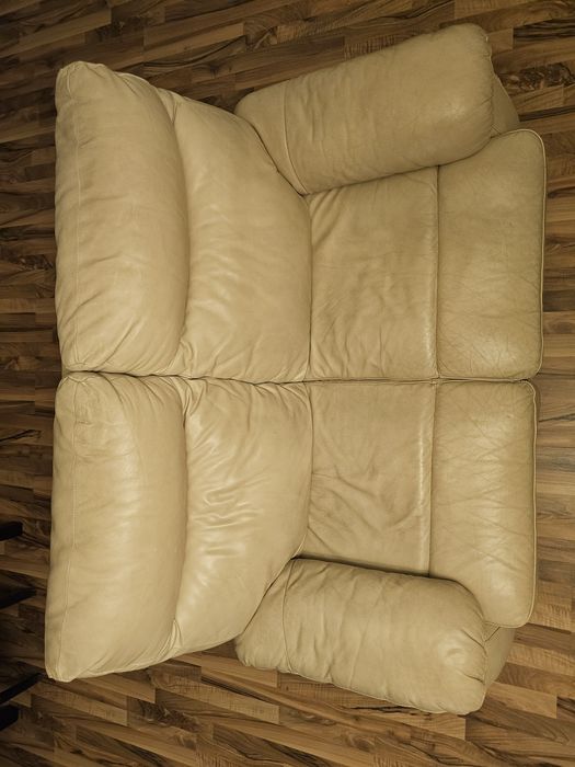 Canapea 2 locuri  și fotoliu cu recliner