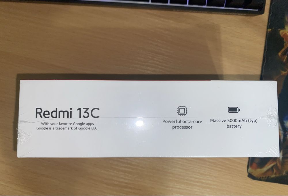 Продам телефон новый