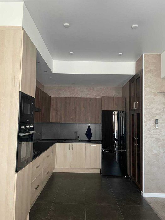 Супер! Продается 3х ком в Центре в ЖК Дархан Новостройка 132м2 Кирпич