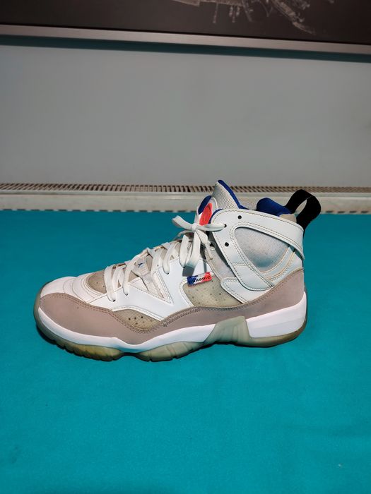 JORDAN PSG Jumpman mărimea 43, interior 27,5 cm