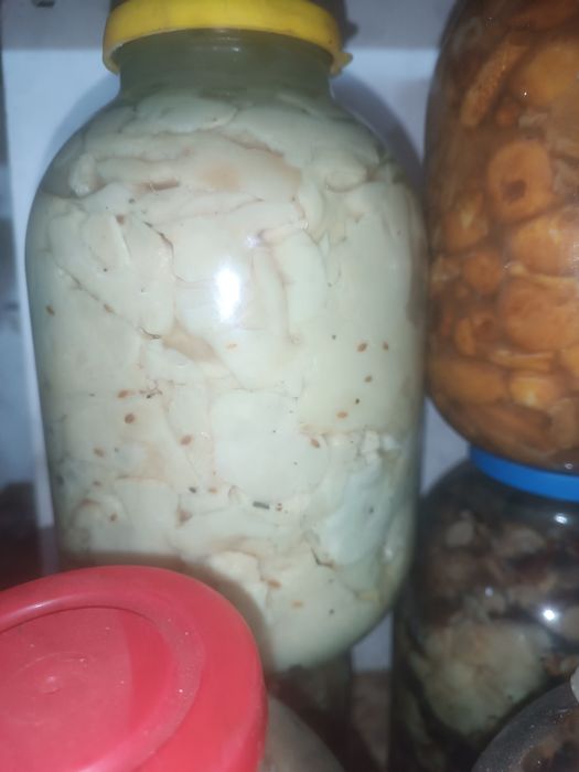 Пподам грибы соленые.