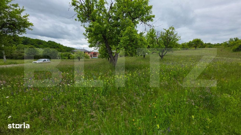 Teren intravilan, toate utilitatile, 9 ari intravilan, zona Unirea