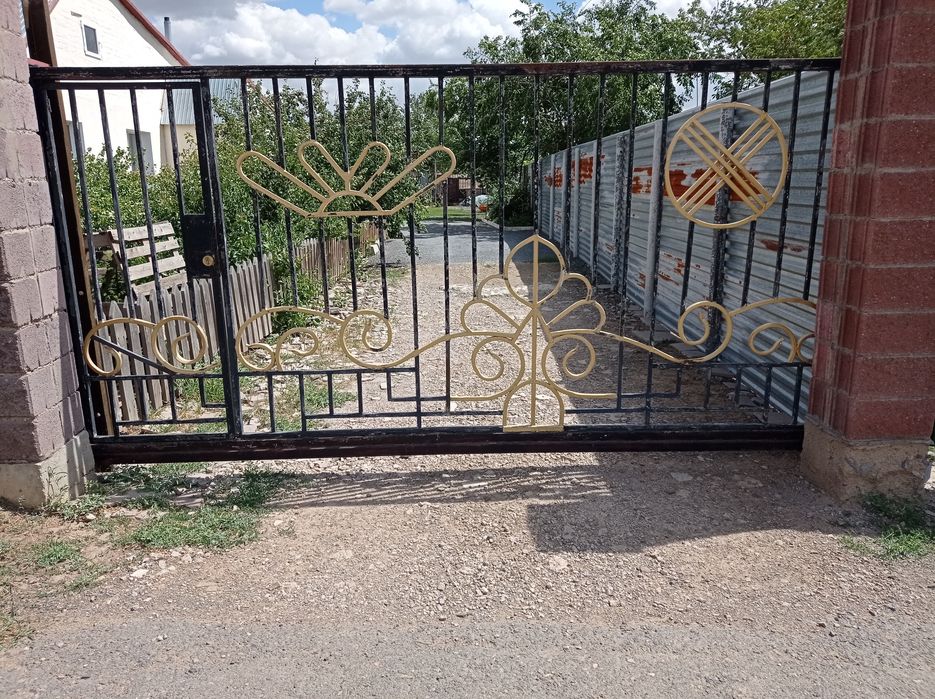 Продам ворота сдвижные