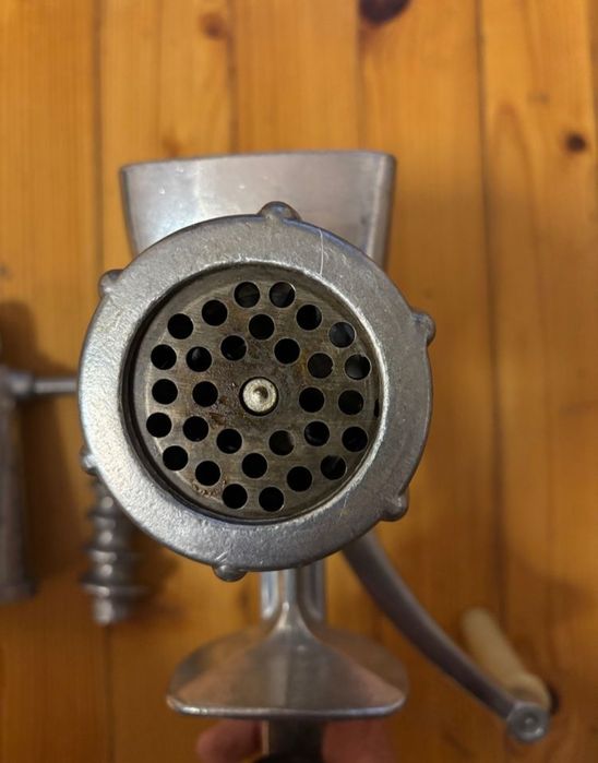 Ръчна Мелачка за месо