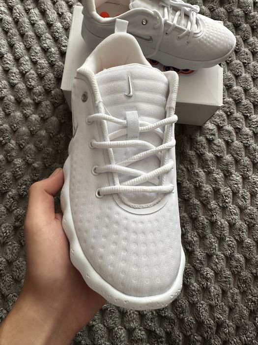 *Nou model* Nike Mind 002 41-44