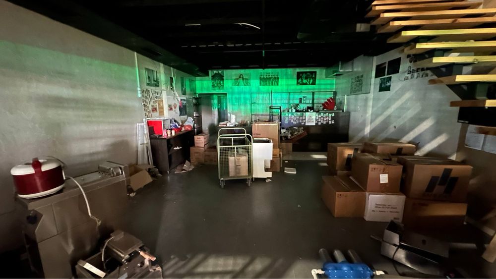 Сдается офис ,кафе, ресторан или магазин  в Seul Moon 1-этаж!