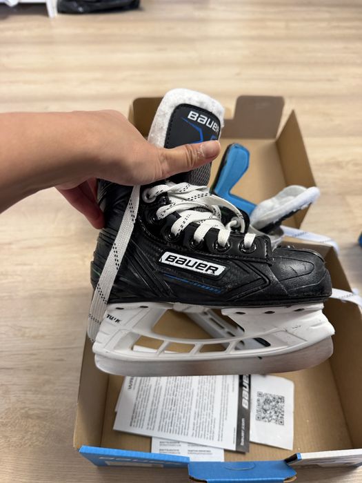 Хоккейные коньки Bauer XLP Y10