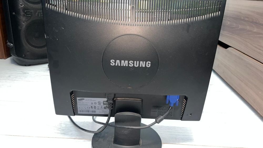 Монитор ips Samsung рабочи