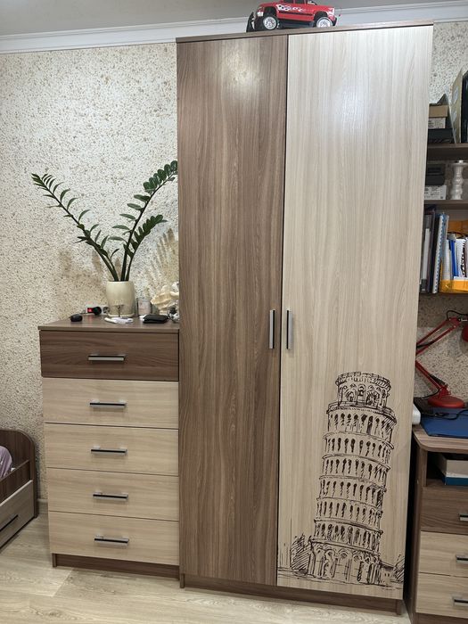 Продам подростковый гарнитур