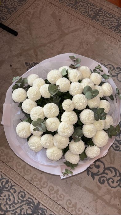 Букет цветов продам