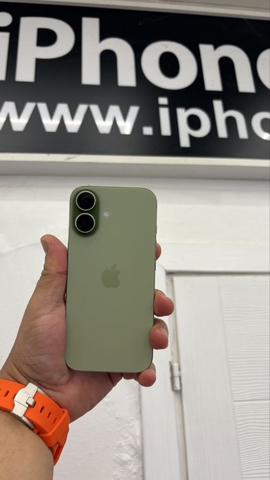 iphone 17 256 gb. Зелен.