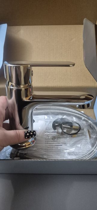 Продам смеситель для раковины