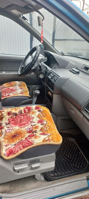 Продам Митсубсиси спейс руннер