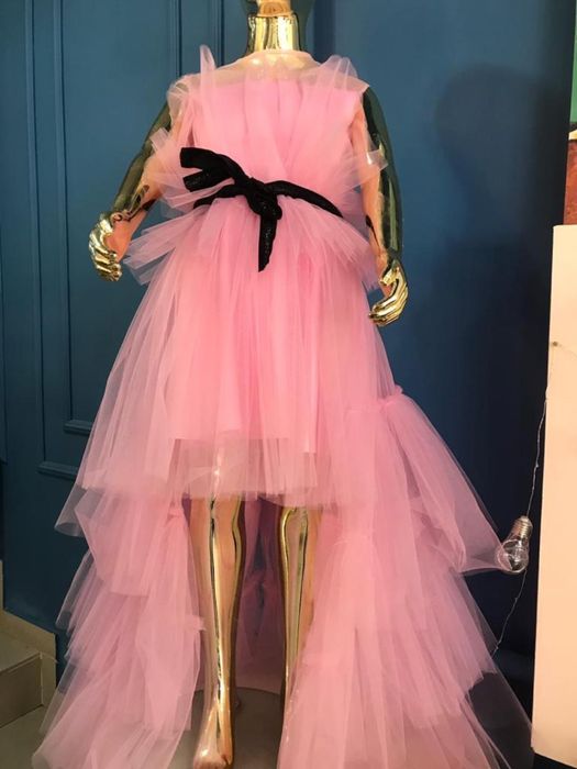 Яркие и модные новогодние платья для девочек