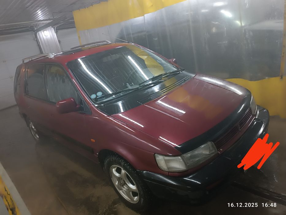 Продам машину минивэн Спейс Вагон