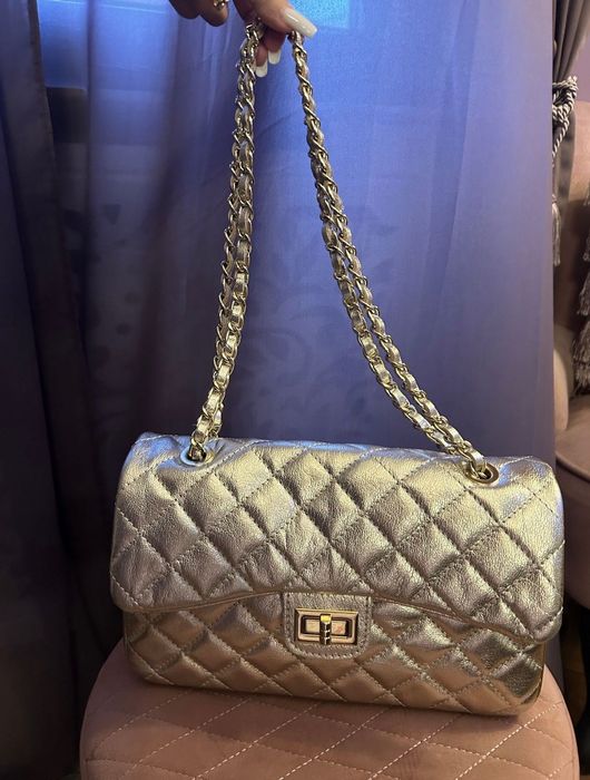 Geanta aurie deosebita piele naturala noua