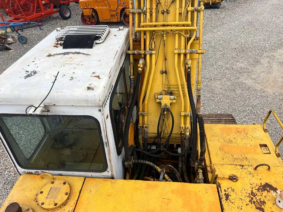 Багер Hyundai Robex 210LC – 22 тона, разтегателно рамо + видео