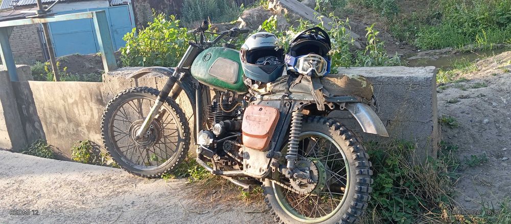 Продам мотоцикл 200куб