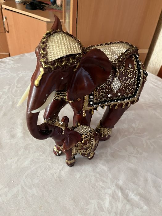 Сувенир слон со слоненком