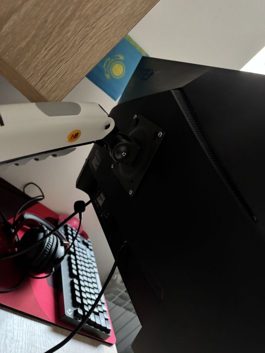 Монитор Acer Nitro Vg272U