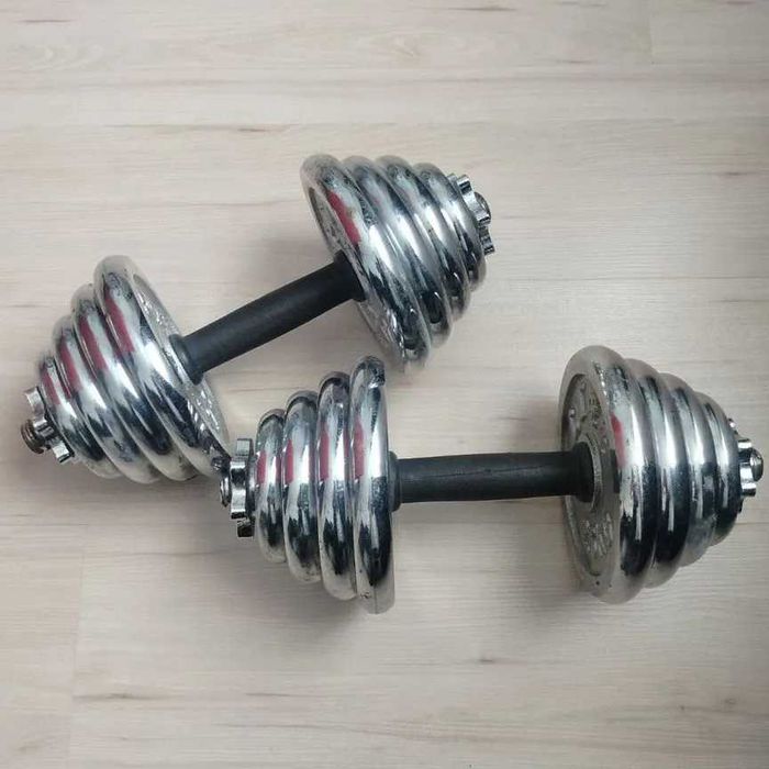 Новый набор гантелей