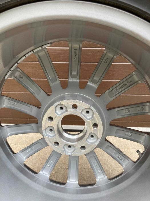 Janta G Class AMG R20 Continental 265/50R20 A4634011700 - Mercedes G