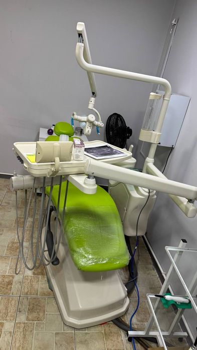 Стом кресло сотилади