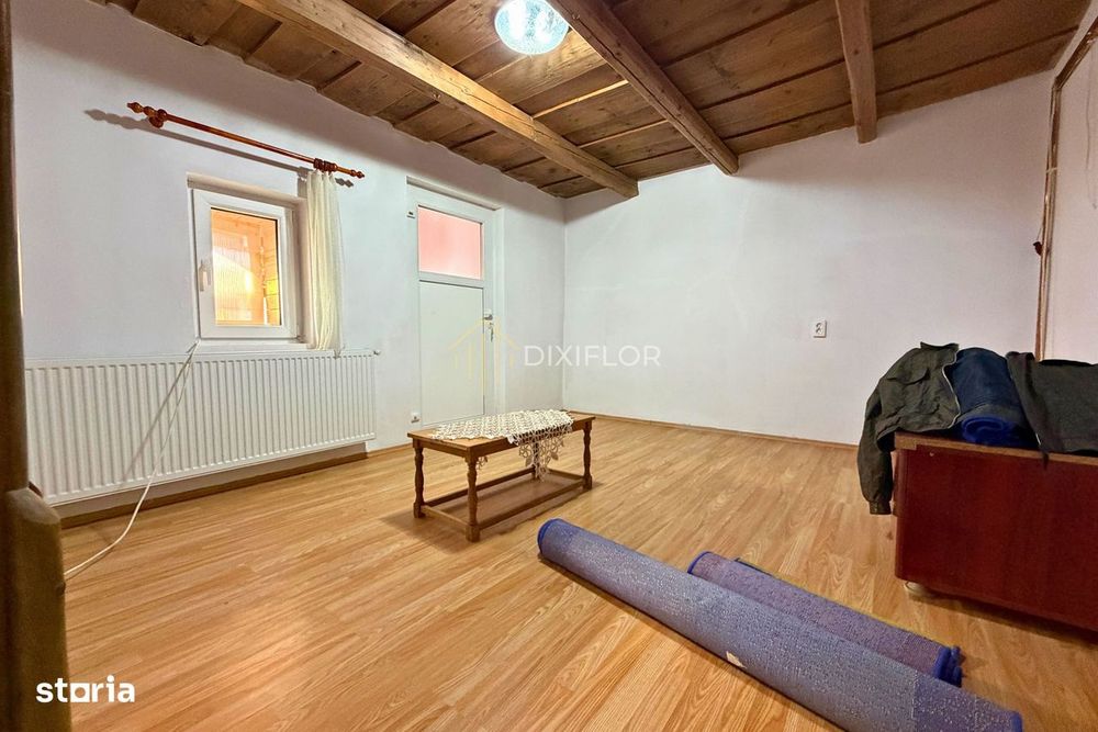 Casă cu teren și spațiu pentru magazin | Troița | 55.000 €