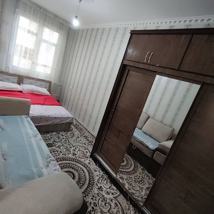 Чиланзар т метро Мирзо Улугбек 10 менут 2 хона 48м² можно Ипатека