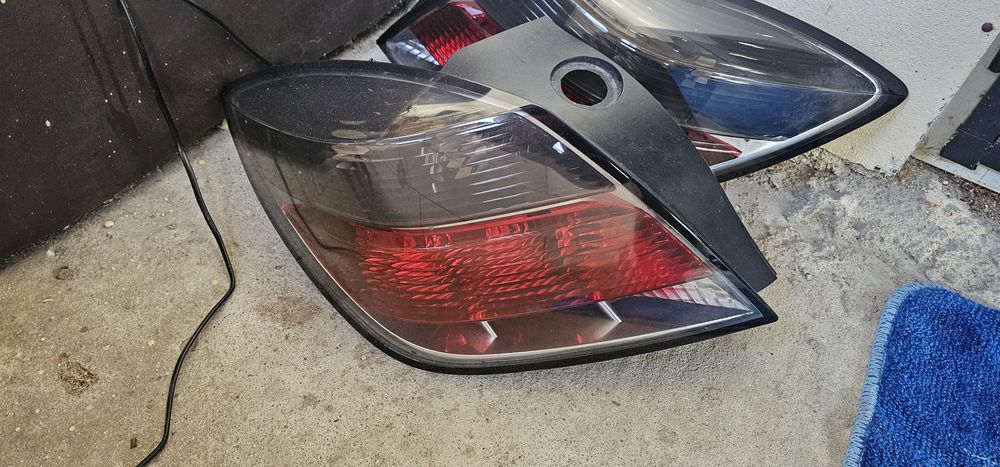 Triple/stopuri opel astra h gtc